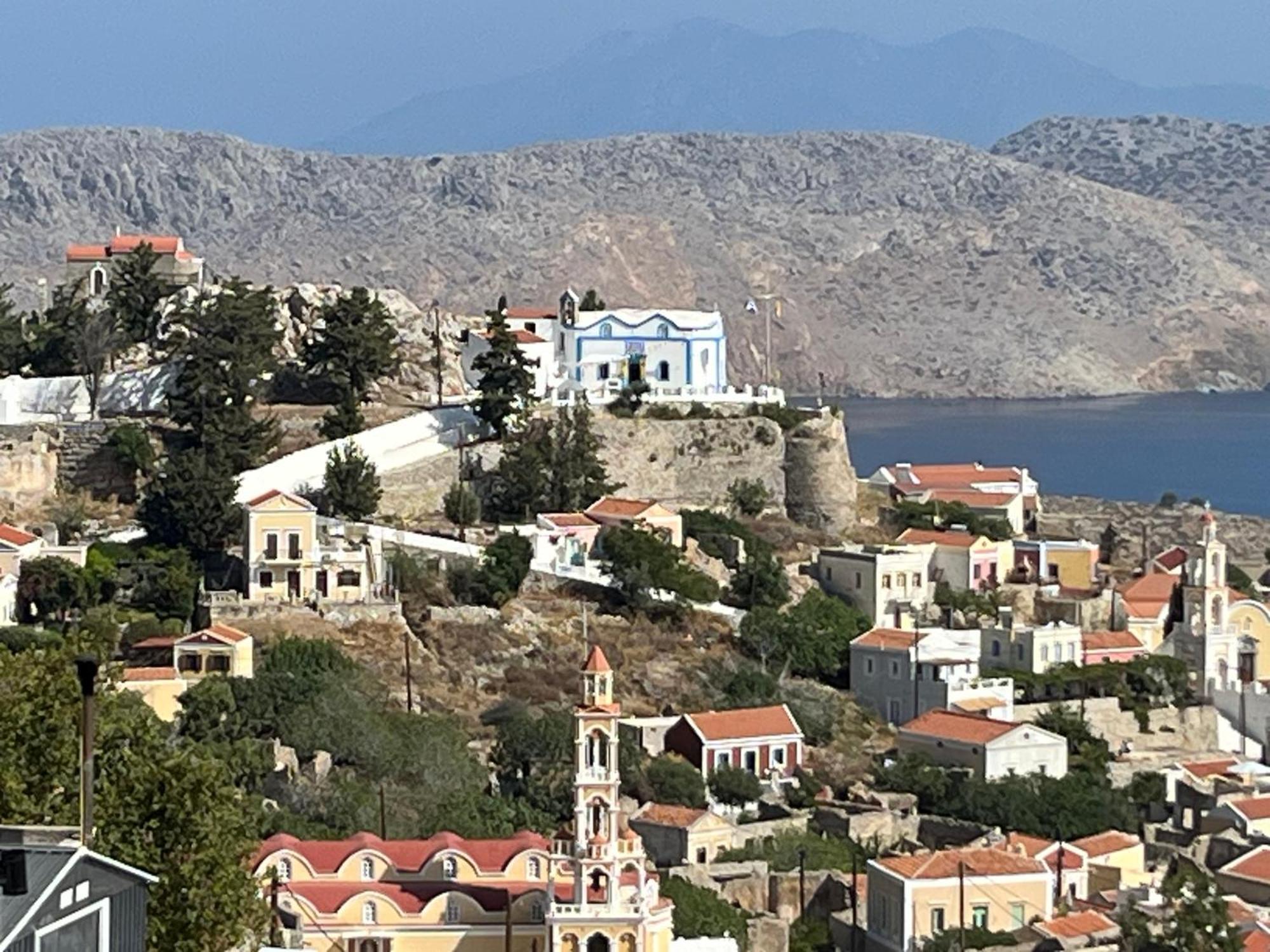 Aleminas Rooms Symi Exteriör bild